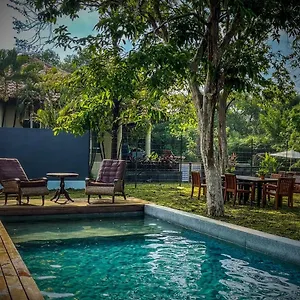 Resort Royale Riviera Private Pool